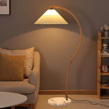 Traditional Style Floor Lamp