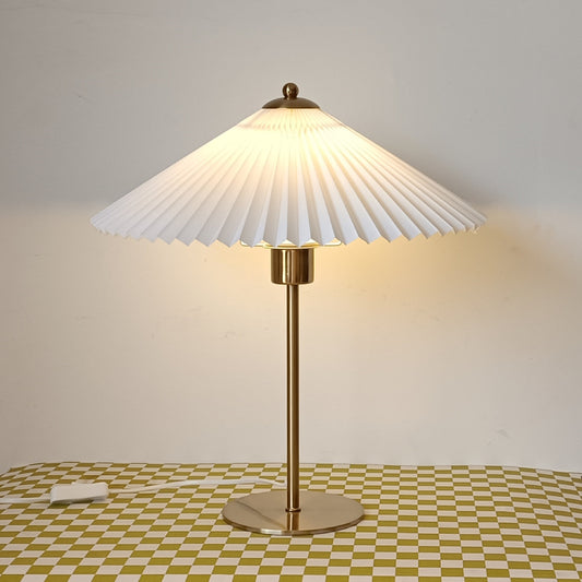 Retro Fabric Umbrella Table Lamp with Copper Base
