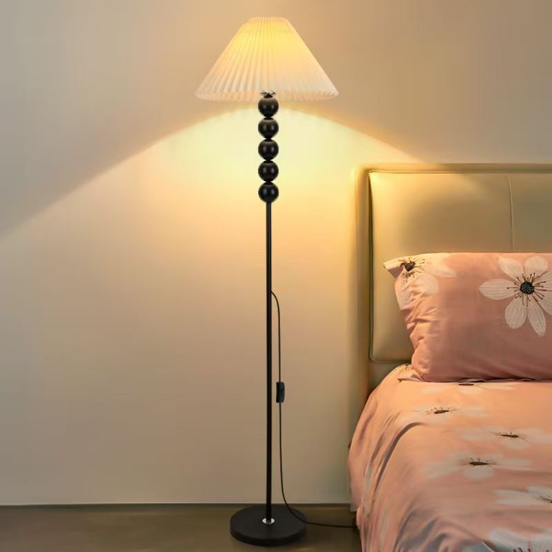 French Retro Cream Elegant Retro Floor Lamp