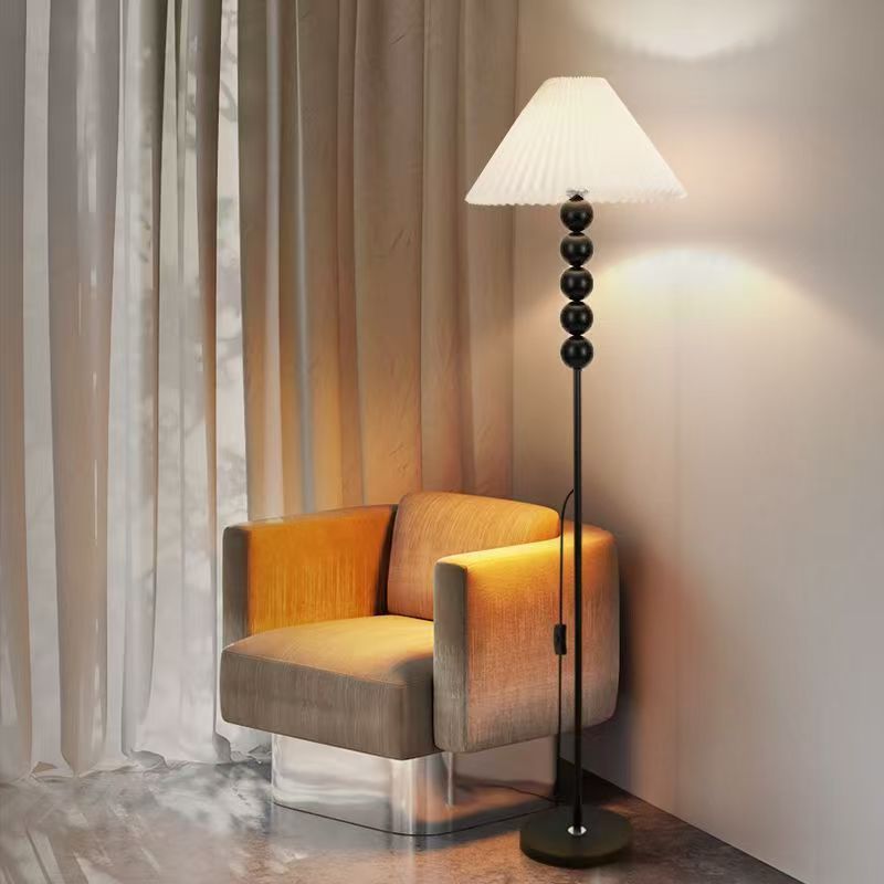French Retro Cream Elegant Retro Floor Lamp